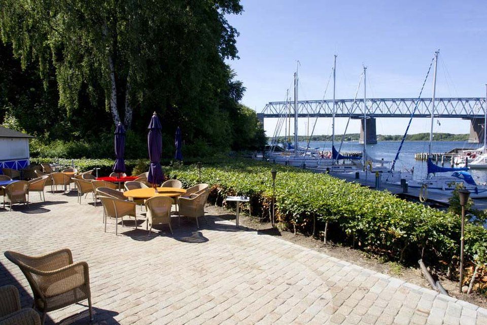 Comwell Kongebrogaarden Hotel Middelfart Ngoại thất bức ảnh